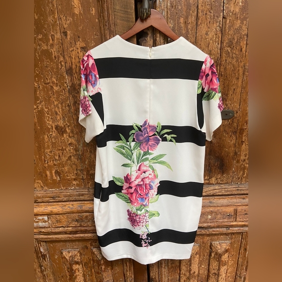 💕2 for $25 💕Summer Dress Floral - RINASCIMENTO - Picture 2 of 3